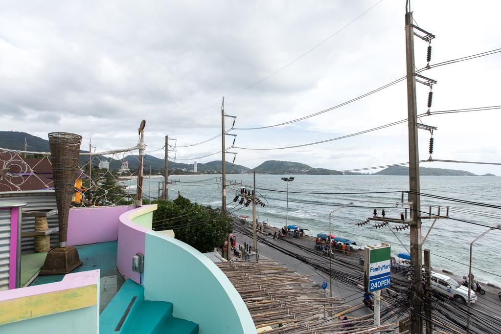 Barefoot Hotel Kalim Beach Front Patong Eksteriør billede