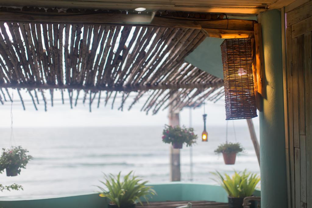 Barefoot Hotel Kalim Beach Front Patong Eksteriør billede